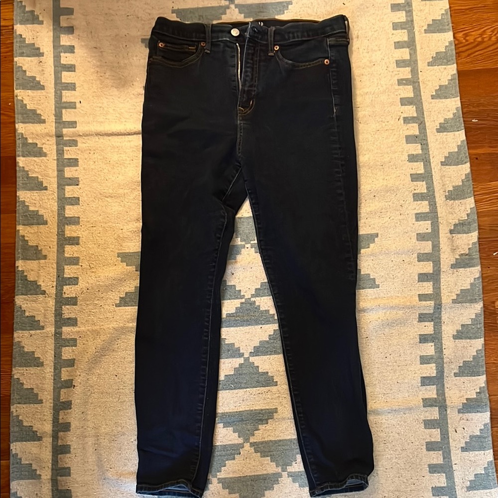 GAP Dark Wash Skinny Jeans